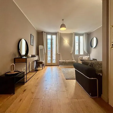 Cozy 1 Bedroom Hypercentre Apartment *