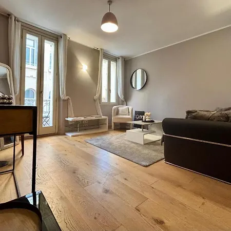 Cozy 1 Bedroom Hypercentre *