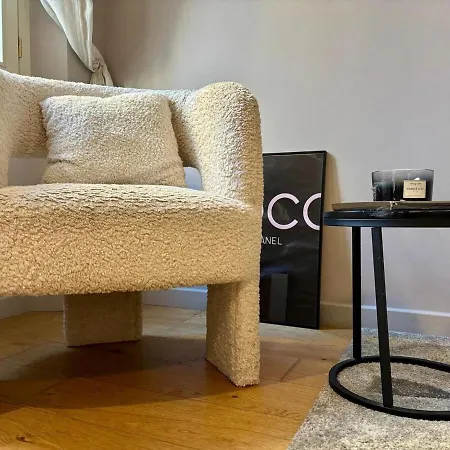 Cozy 1 Bedroom Hypercentre *